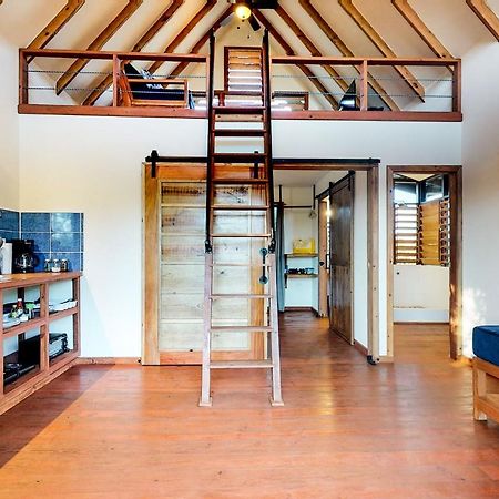Inn The Trees Cabanas Placencia 외부 사진