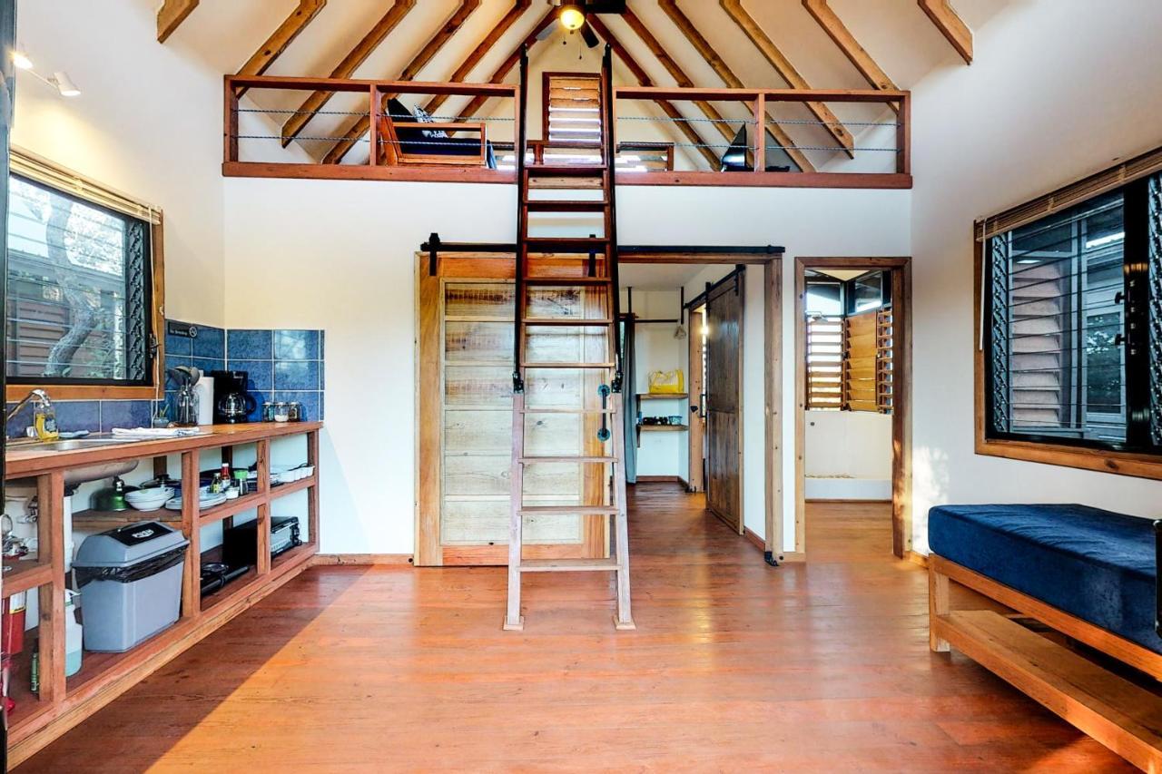 Inn The Trees Cabanas Placencia 외부 사진